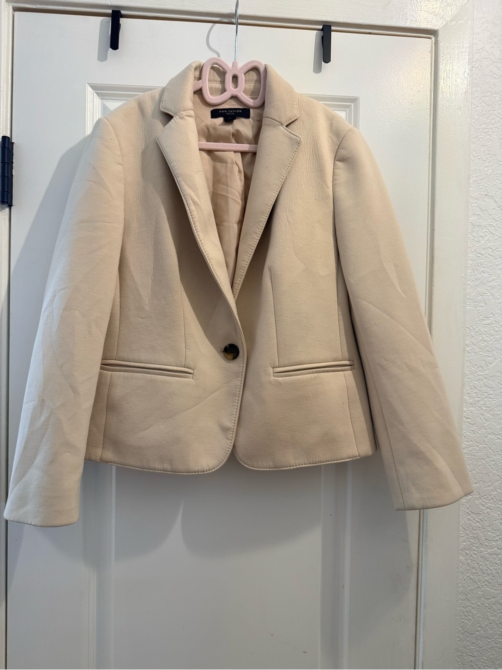 Ann Taylor Cream Single-Button Tailored Blazer